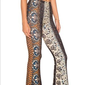 Novella Royale printed bell bottoms size medium
